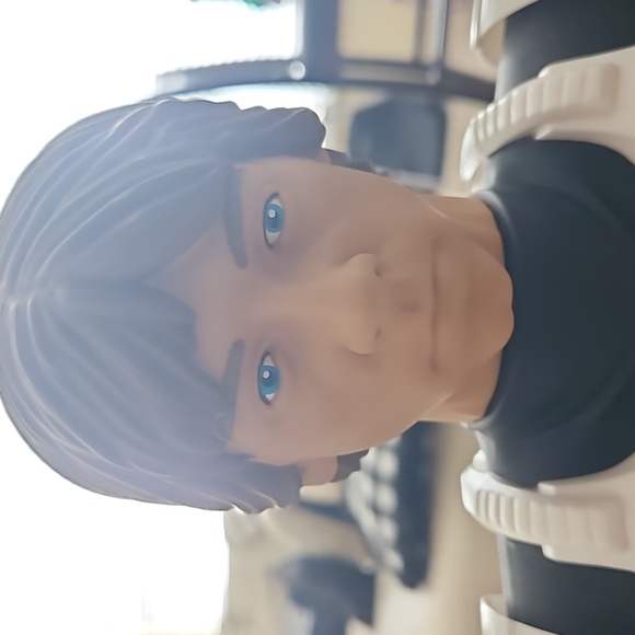 Star Wars! Luke Skywalker doll 31.00 x 12.75 x 6.00 Inches - Picture 3 of 8